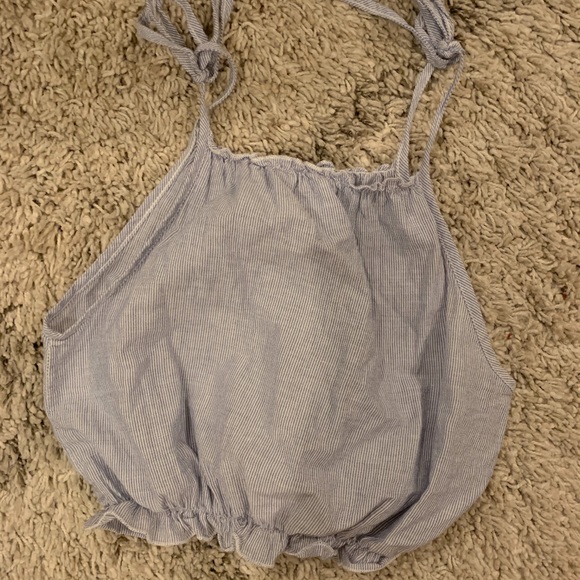 Brandy Melville Tops - RARE BRANDY MELVILLE CROPPED TANK TOP